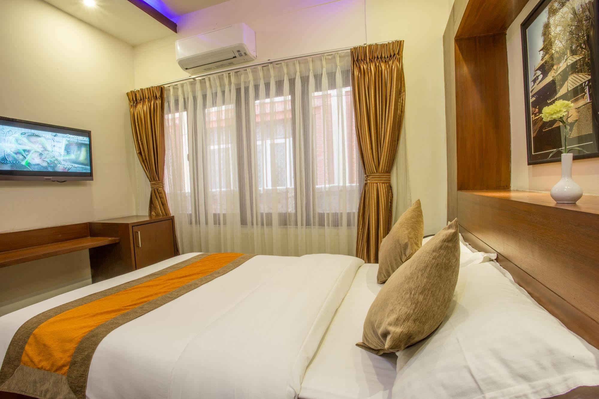 Aryatara Kathmandu Hotel Bagian luar foto